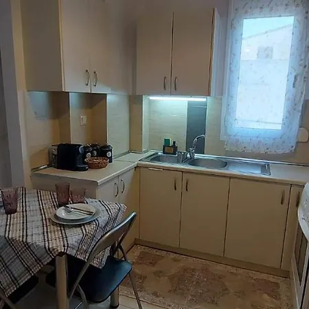 Comfy Каламата